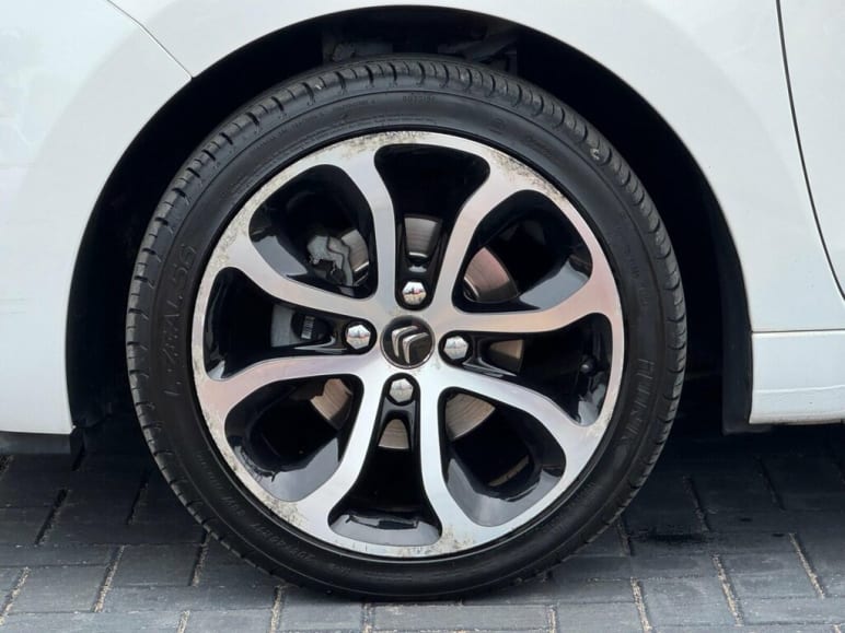 1.6 BlueHDi Platinum Euro 6 5dr