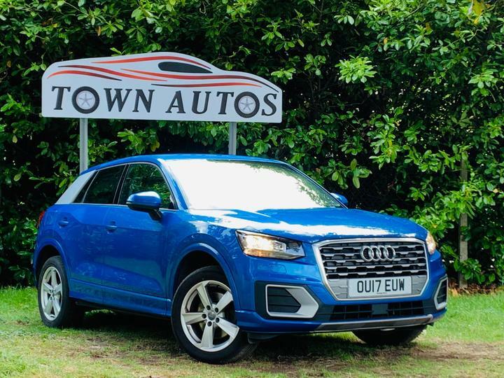 AUDI Q2