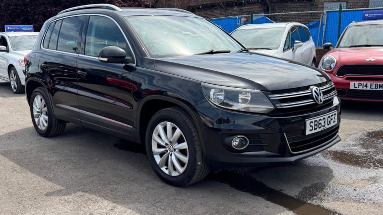 VOLKSWAGEN TIGUAN