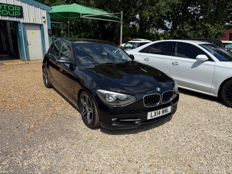 BMW 1 SERIES