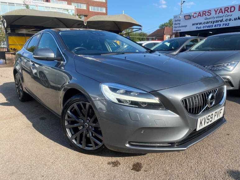 VOLVO V40