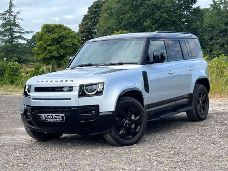 LAND ROVER DEFENDER