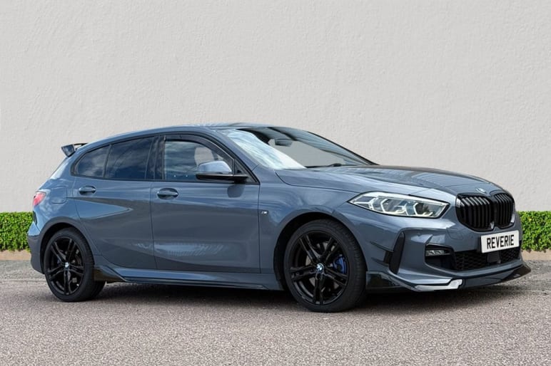 BMW 1 SERIES