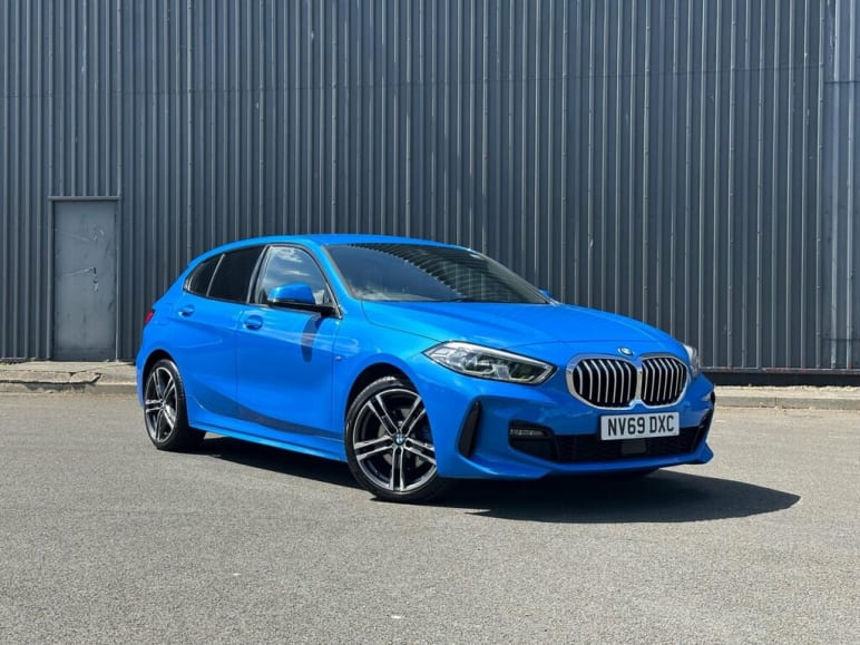 BMW 1 SERIES