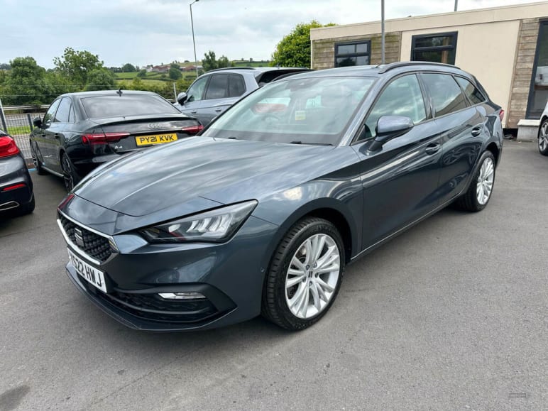 SEAT LEON
