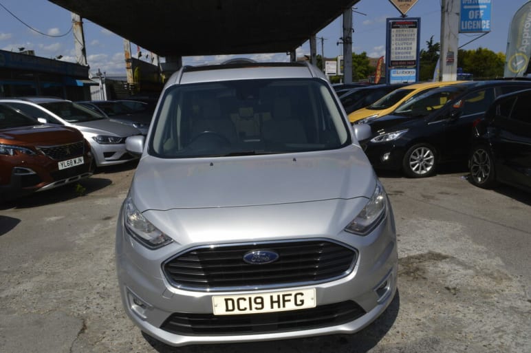 FORD GRAND TOURNEO CONNECT