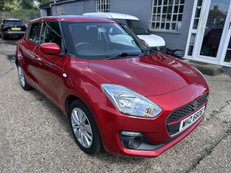 SUZUKI SWIFT