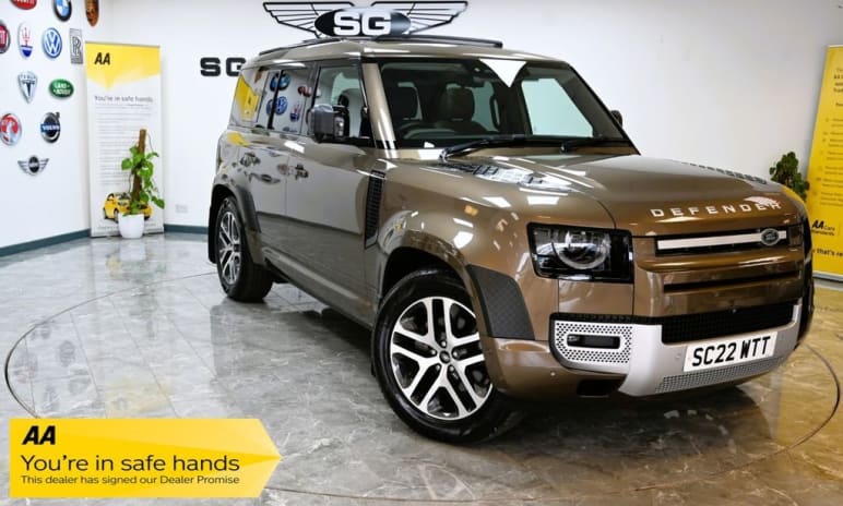 LAND ROVER DEFENDER