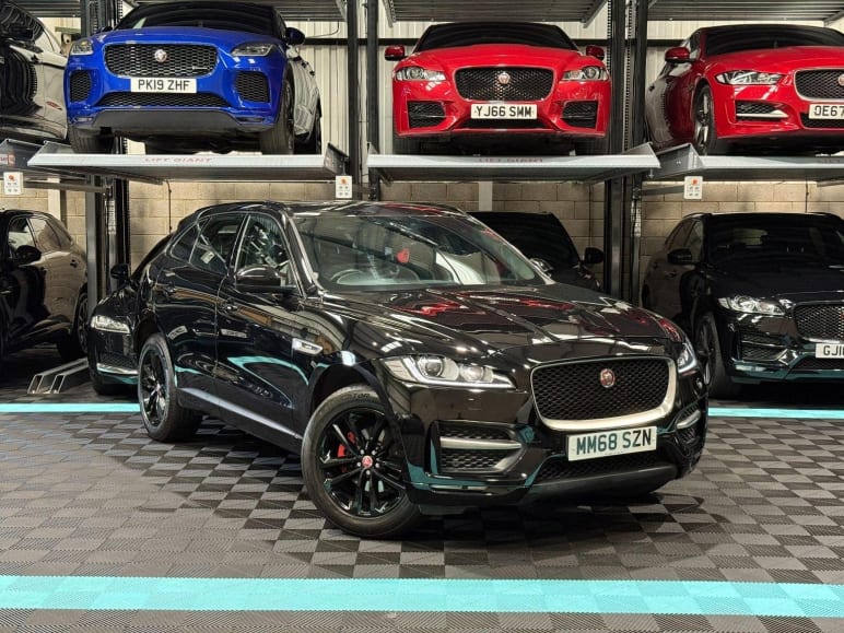 JAGUAR F-PACE