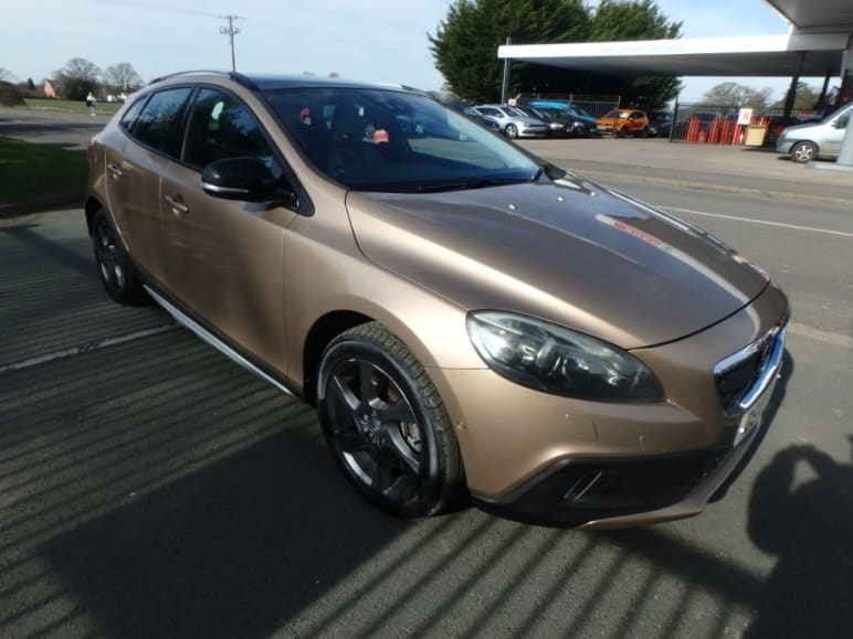 Volvo V40