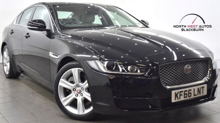 JAGUAR XE