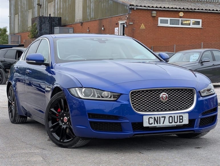 JAGUAR XE