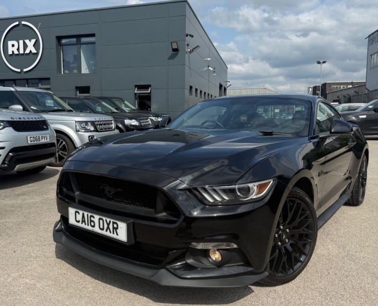FORD MUSTANG