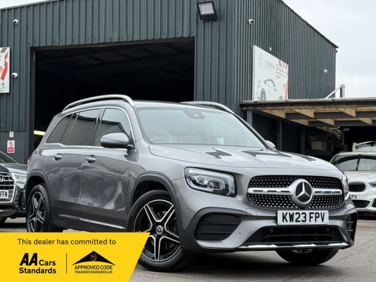 MERCEDES-BENZ GLB