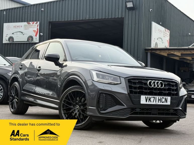 AUDI Q2