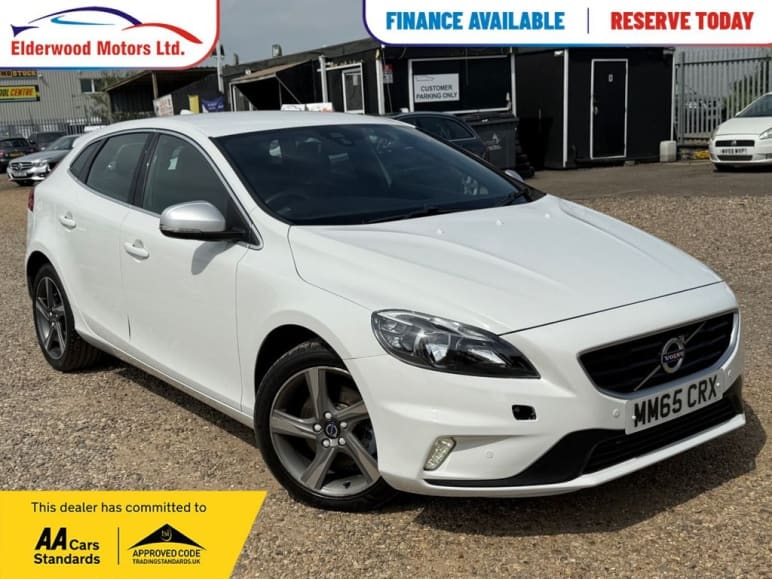 VOLVO V40