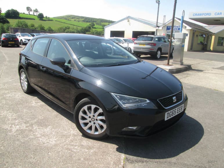 SEAT LEON