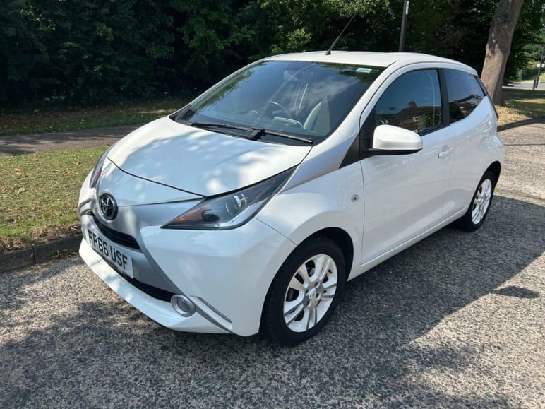 TOYOTA AYGO