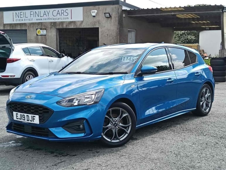 FORD FOCUS