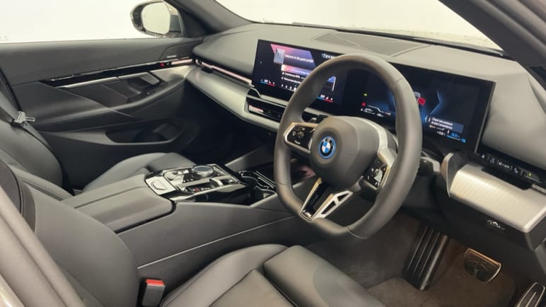 Saloon M Sport