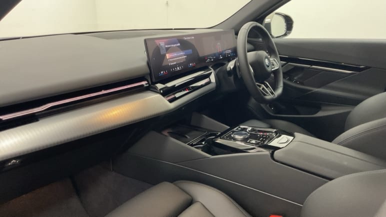 Saloon M Sport