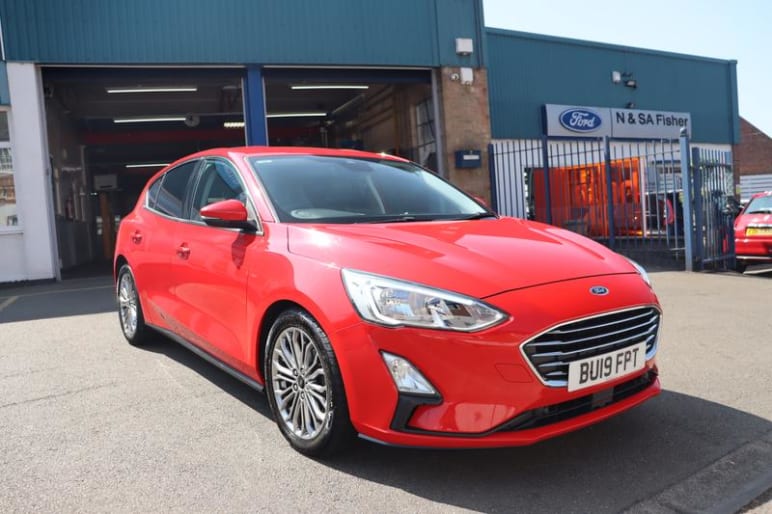 FORD FOCUS