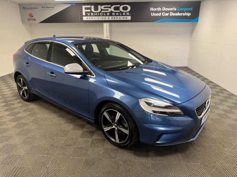 VOLVO V40
