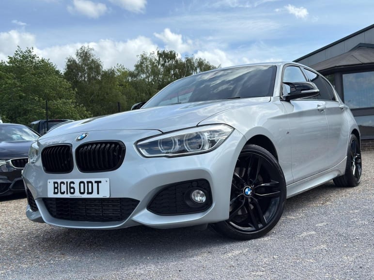 BMW 1 SERIES
