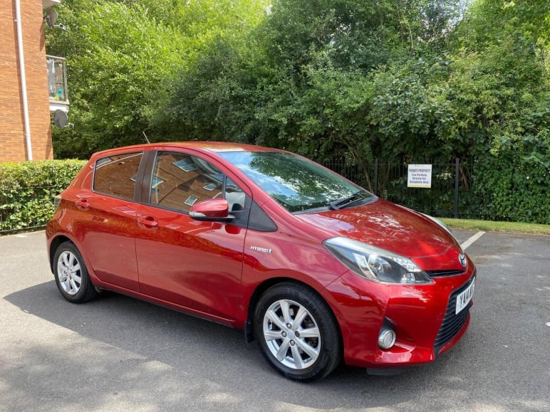 TOYOTA YARIS