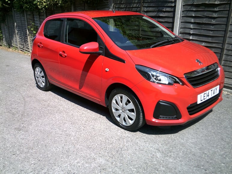 PEUGEOT 108