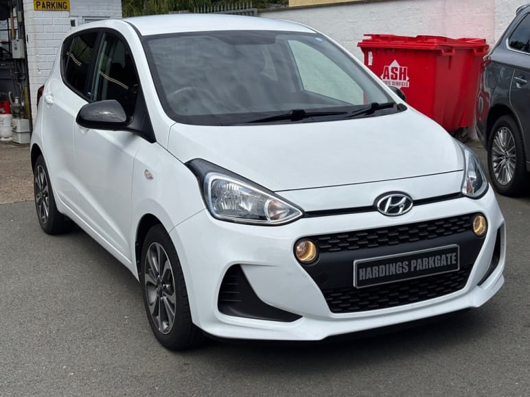 HYUNDAI I10