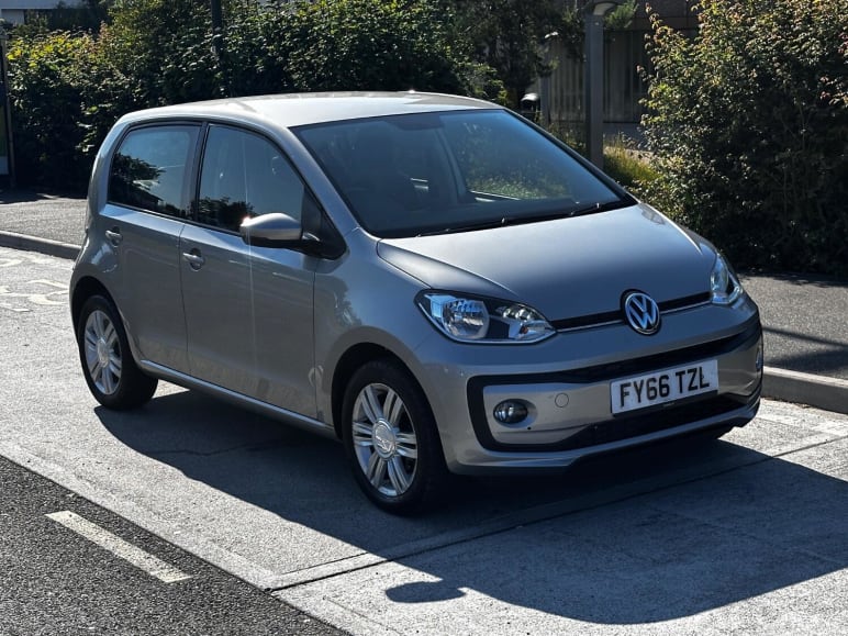 VOLKSWAGEN UP