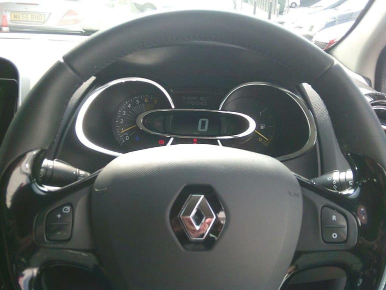 RENAULT CLIO