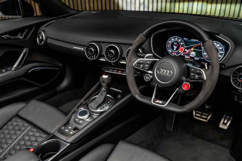 2.5 TFSI Vorsprung Roadster S Tronic quattro Euro