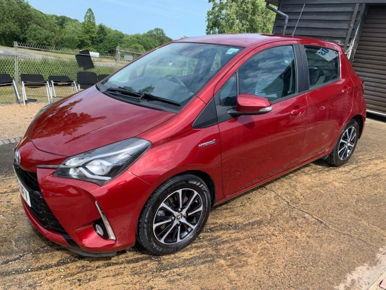 TOYOTA YARIS