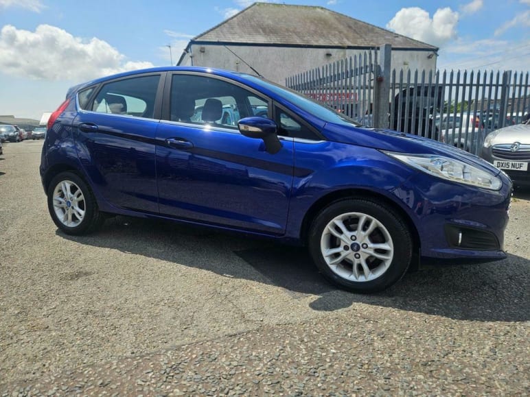 FORD FIESTA