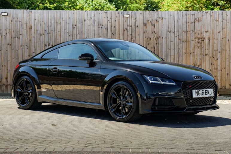 AUDI TT