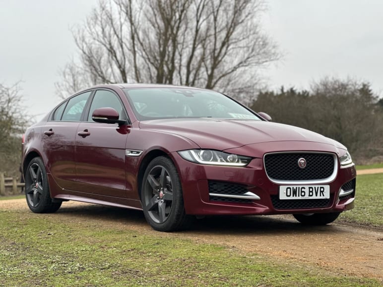 JAGUAR XE