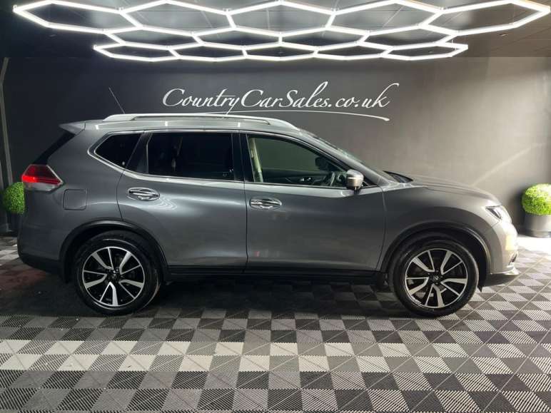 NISSAN X-TRAIL