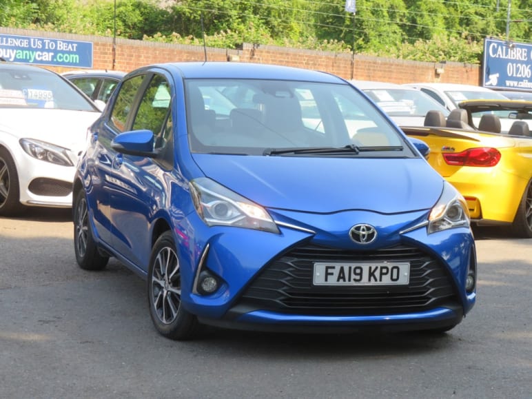 TOYOTA YARIS