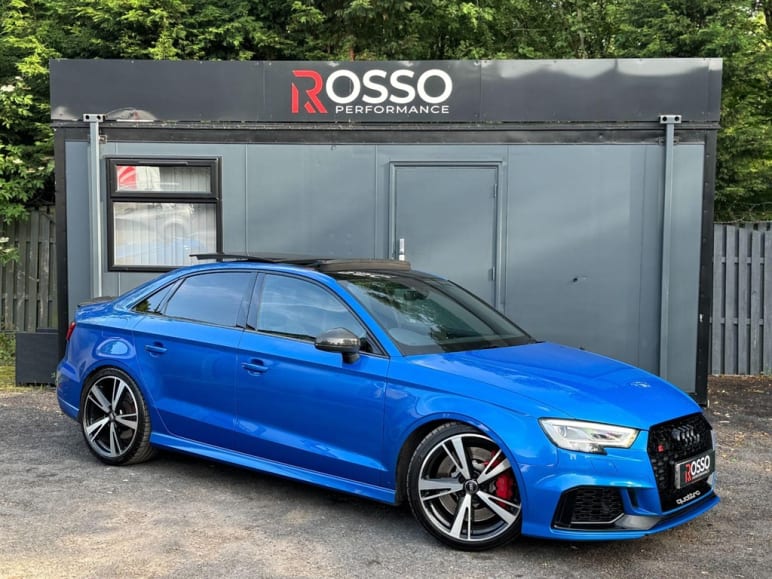 AUDI RS3