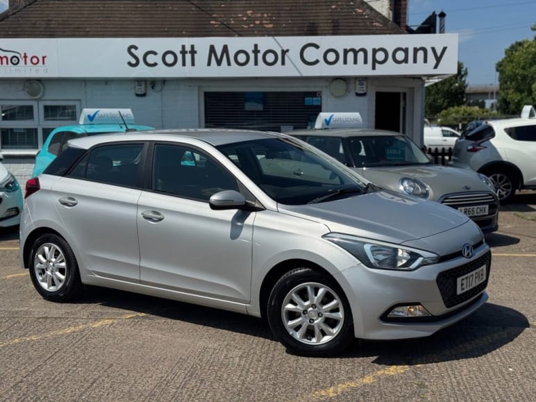 HYUNDAI I20