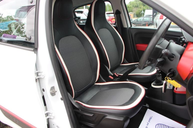 0.9 TCe ENERGY Dynamique S Hatchback 5dr Petrol Ma