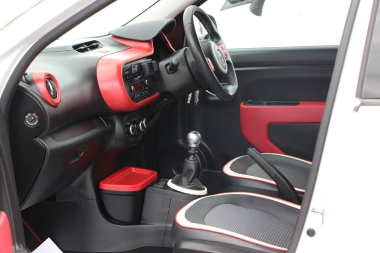 0.9 TCe ENERGY Dynamique S Hatchback 5dr Petrol Ma