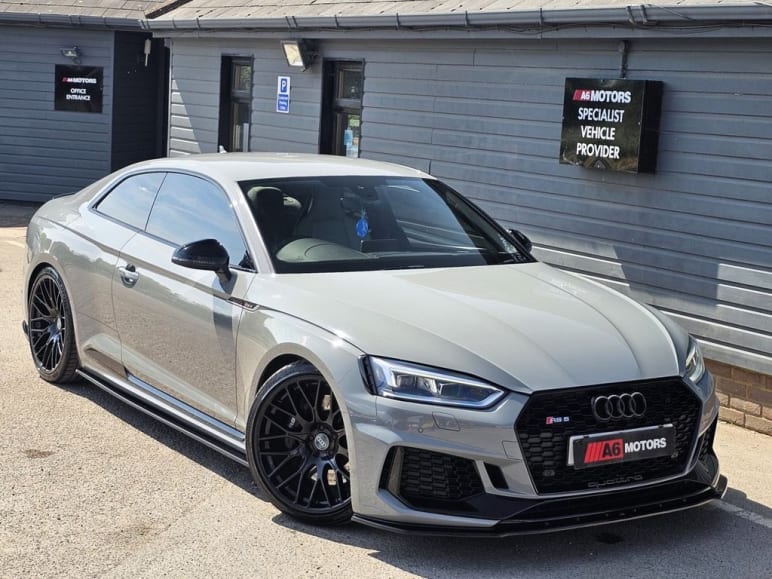 AUDI RS5