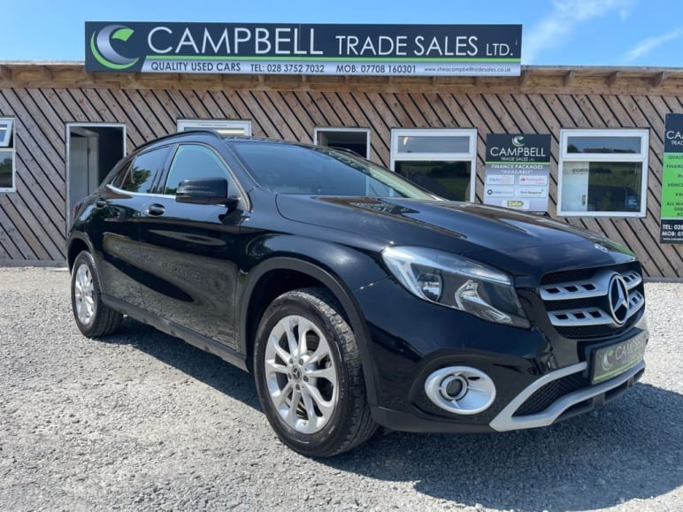 MERCEDES-BENZ GLA