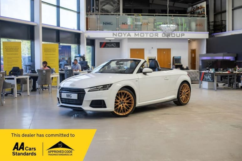 AUDI TT
