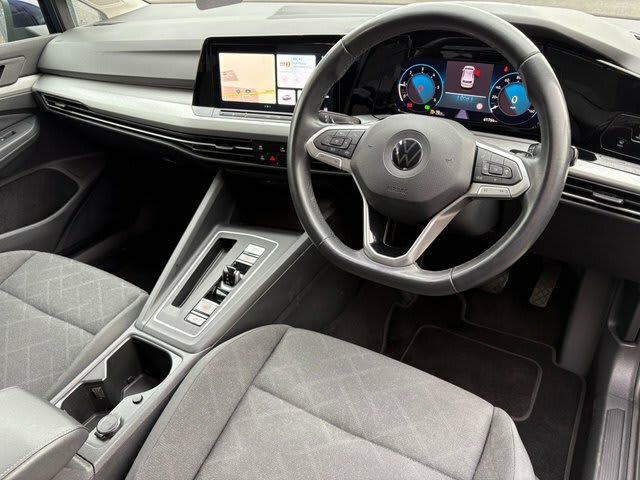 2.0 TDI Life Hatchback 5dr Diesel DSG Euro 6 (s/s)