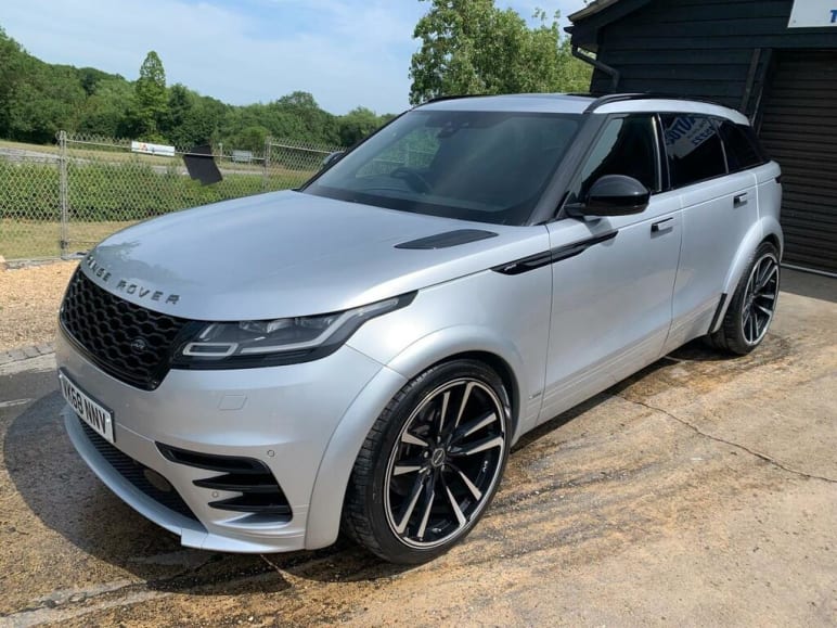 LAND ROVER RANGE ROVER VELAR