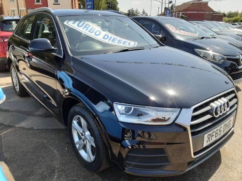 AUDI Q3